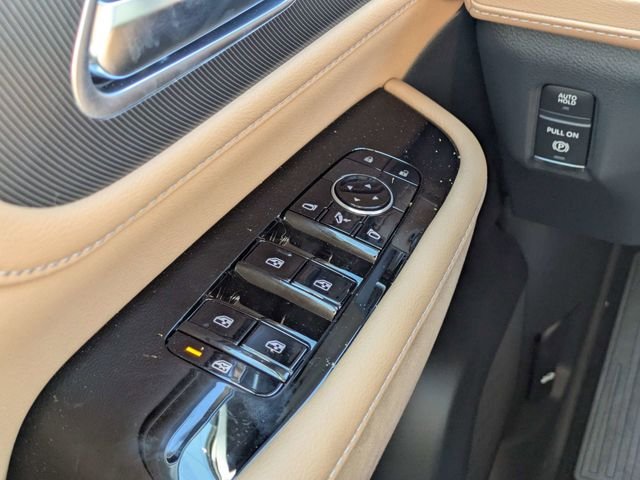 New 2026 RADIANT WHITE INFINITI Luxe 2WD image 25
