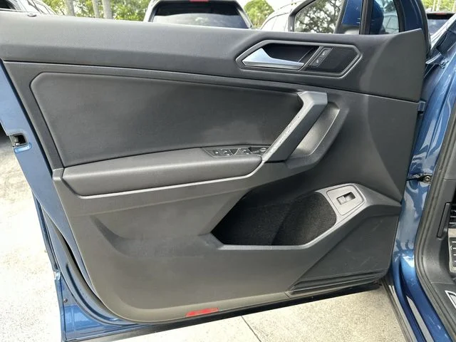 Used 2019 Blue Volkswagen 2.0T SEL R-Line image 13