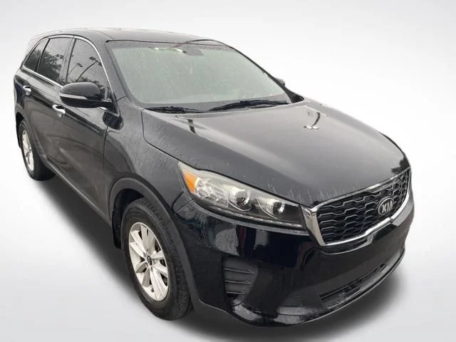 2019 Kia Sorento LX AT's photo