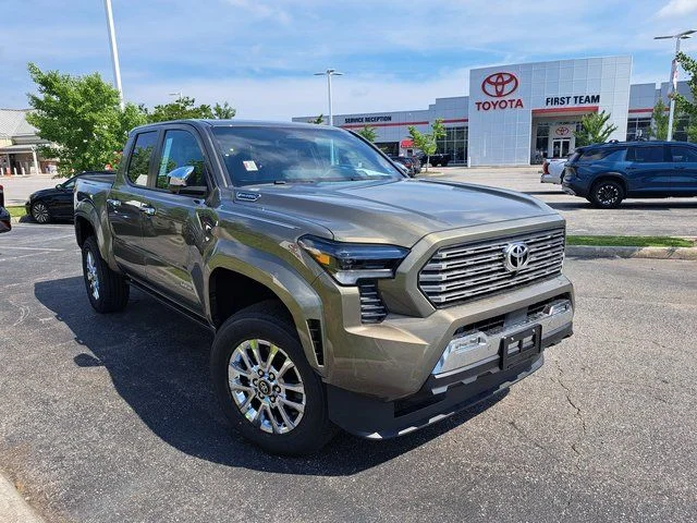 2026 Toyota Tacoma Limited - Photo 5