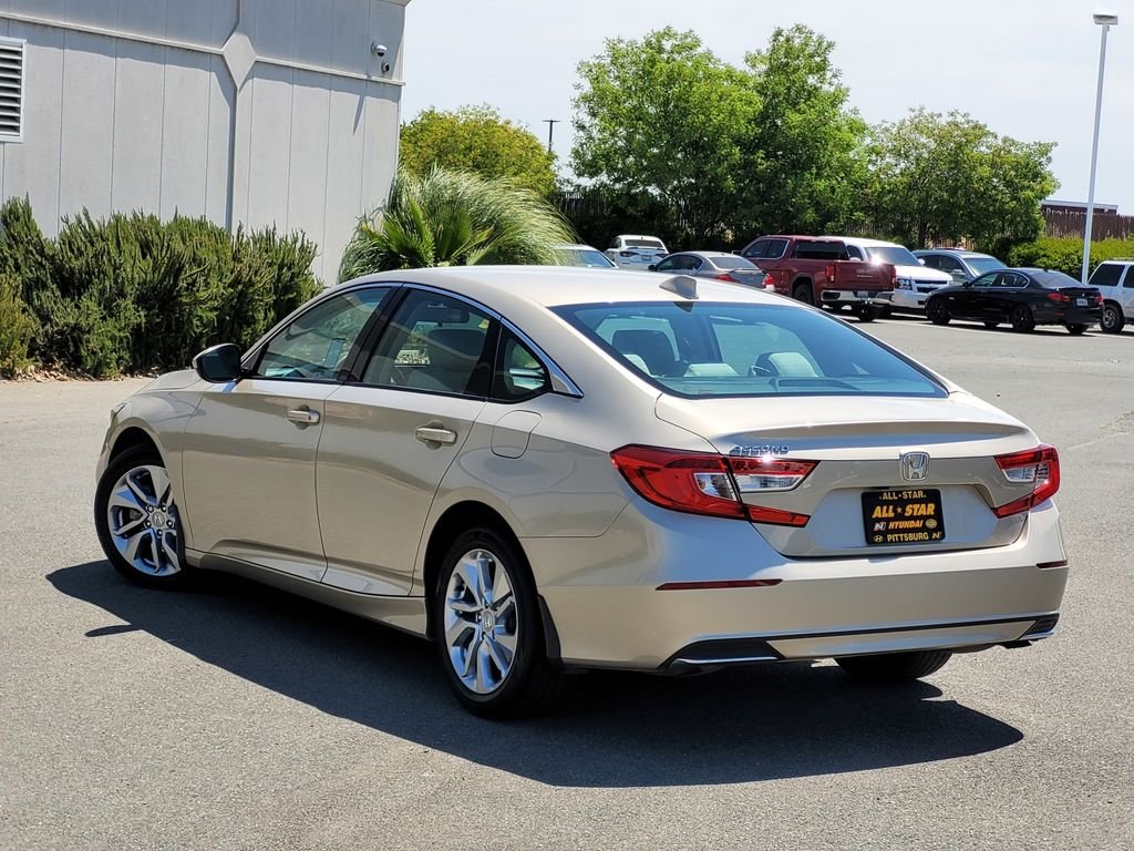 2018 Honda Accord LX - Photo 6