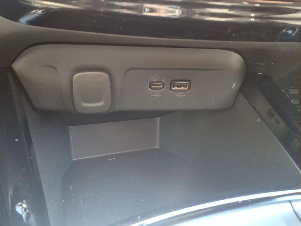 Used 2025 Red Chevrolet 2RS image 7