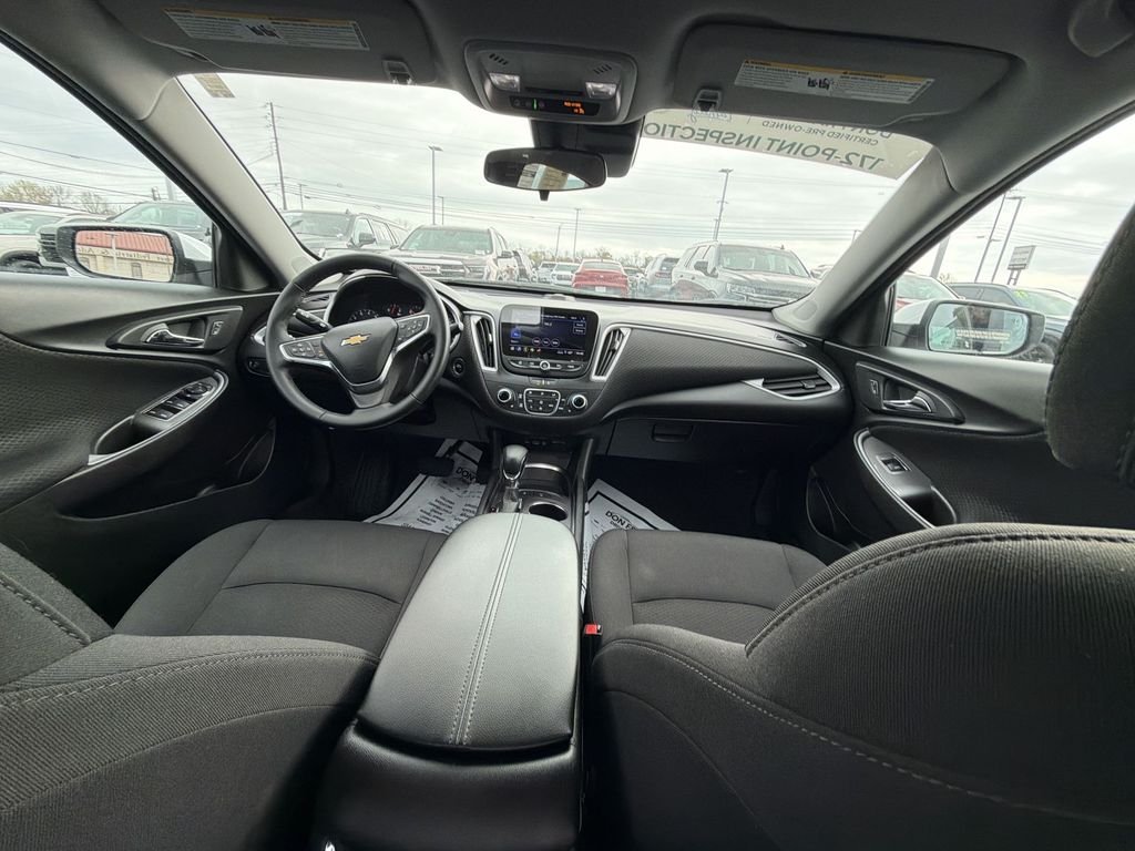 Used 2024 White Chevrolet LT image 10
