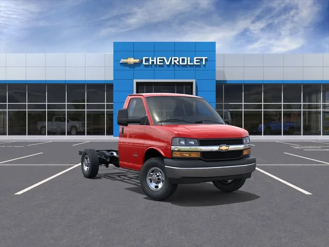 2026 Chevrolet Express Cutaway 3500 1WT