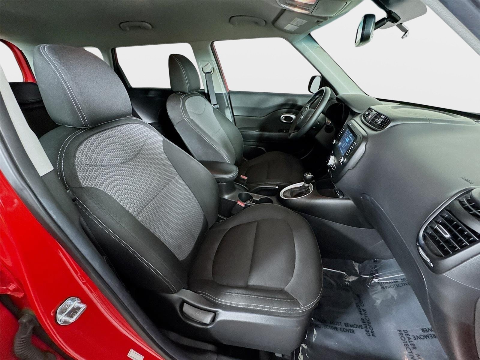 Used 2017 Inferno Red Kia + image 25