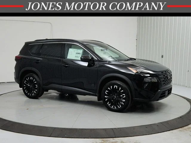 2026 Nissan Rogue Dark Armor's photo