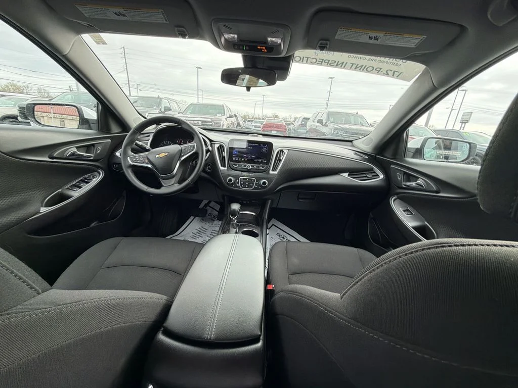 Used 2024 White Chevrolet LT image 10
