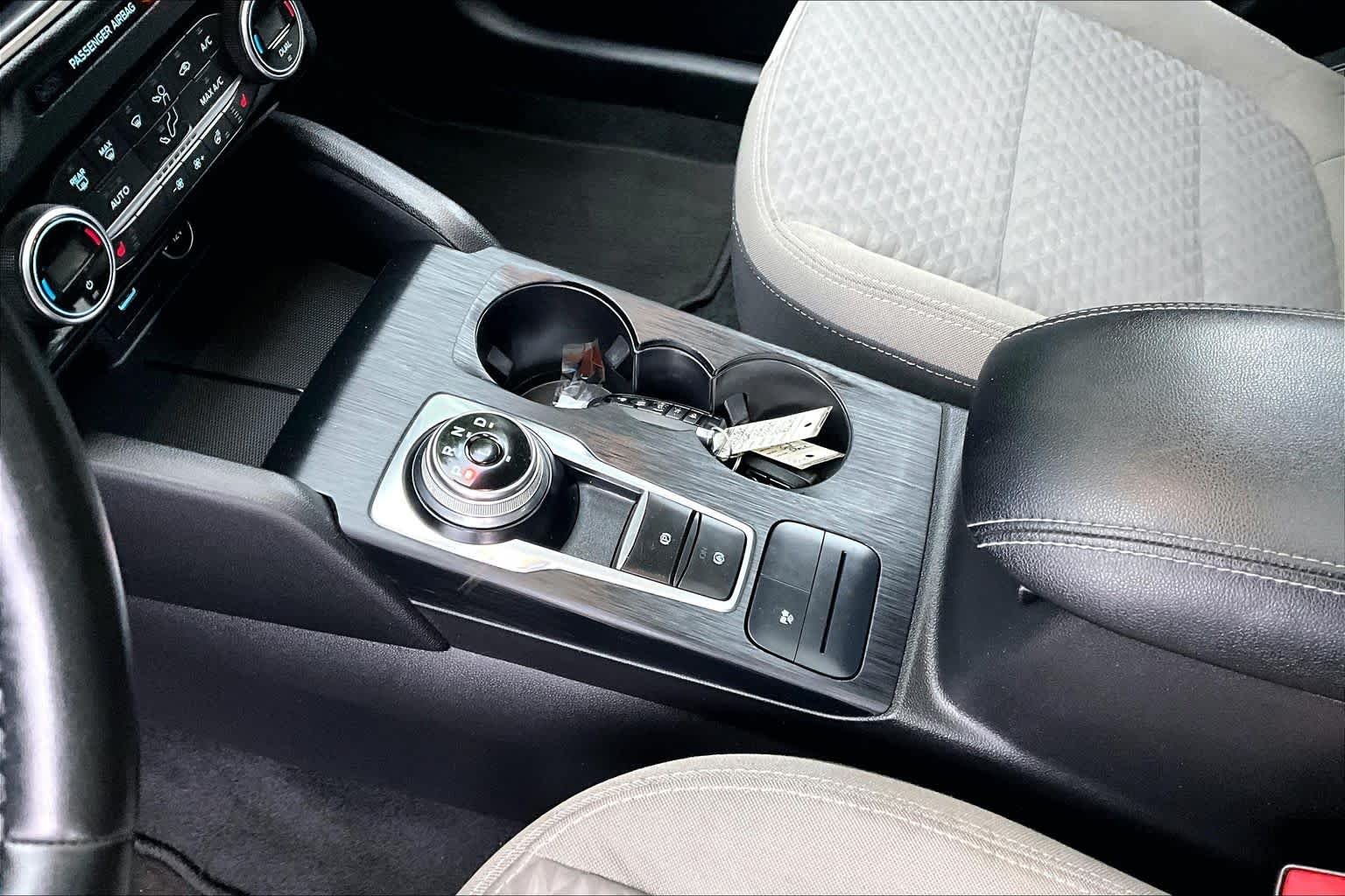Used 2021 Antimatter Blue Ford SE Hybrid image 16