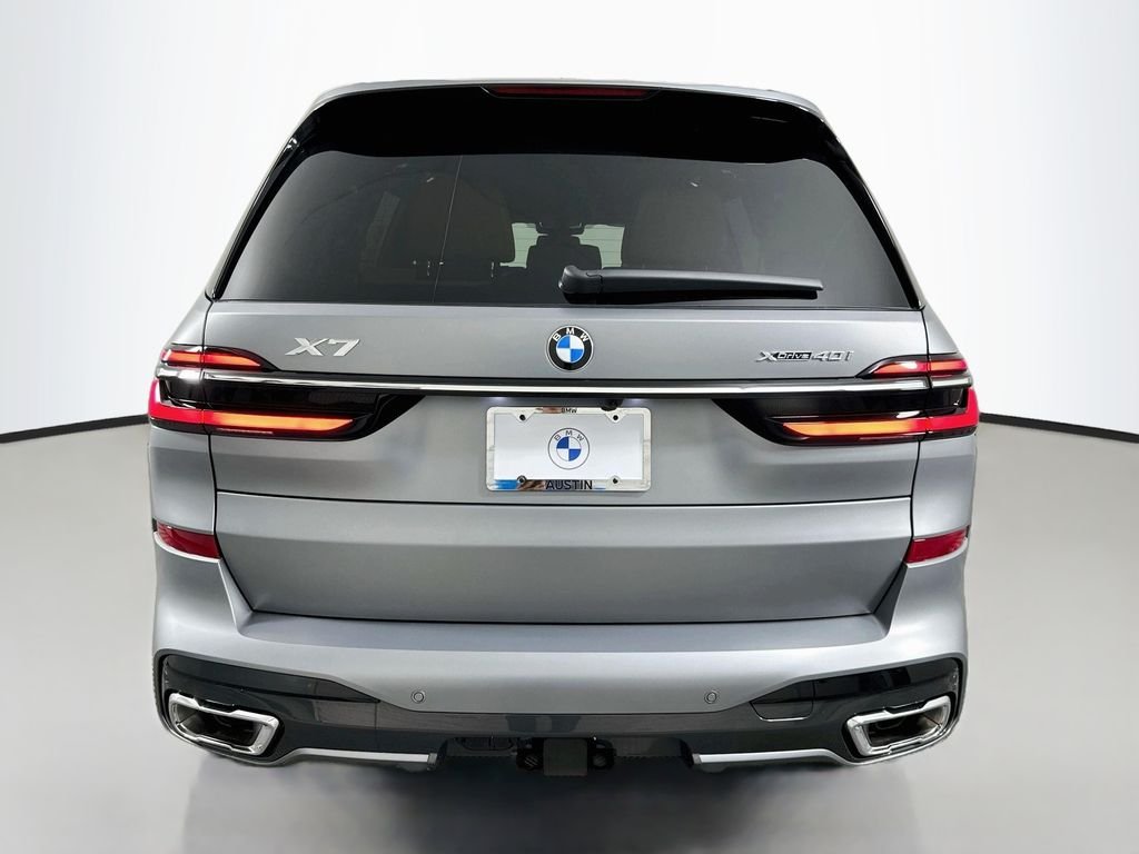 New 2027 Gray Metallic BMW xDrive40i image 6