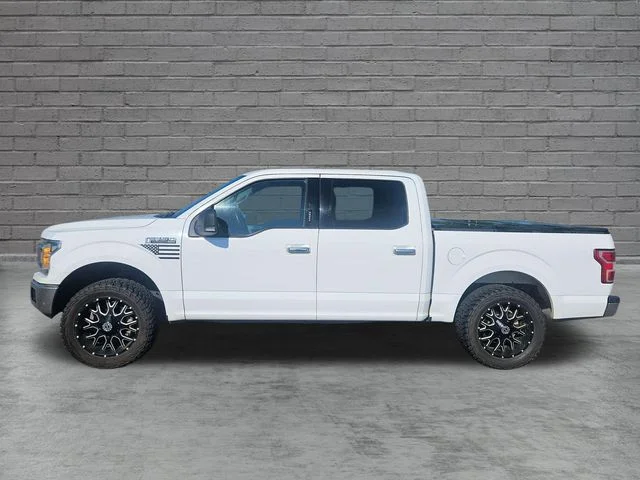 Used 2018 White Ford XLT image 2