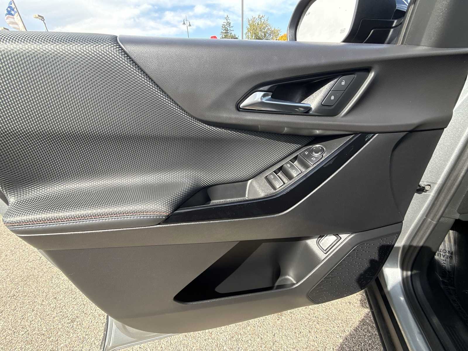 2025 Chevrolet Equinox RS - Photo 22