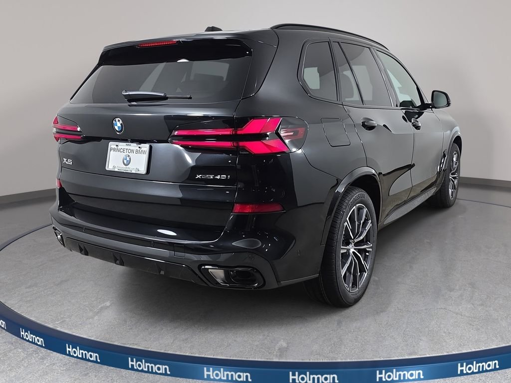 New 2026 Black Sapphire Metallic BMW xDrive40i image 5