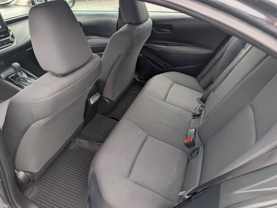 Used 2025 Underground Toyota LE image 11