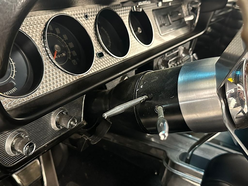 Used 1964 Green Pontiac  image 88