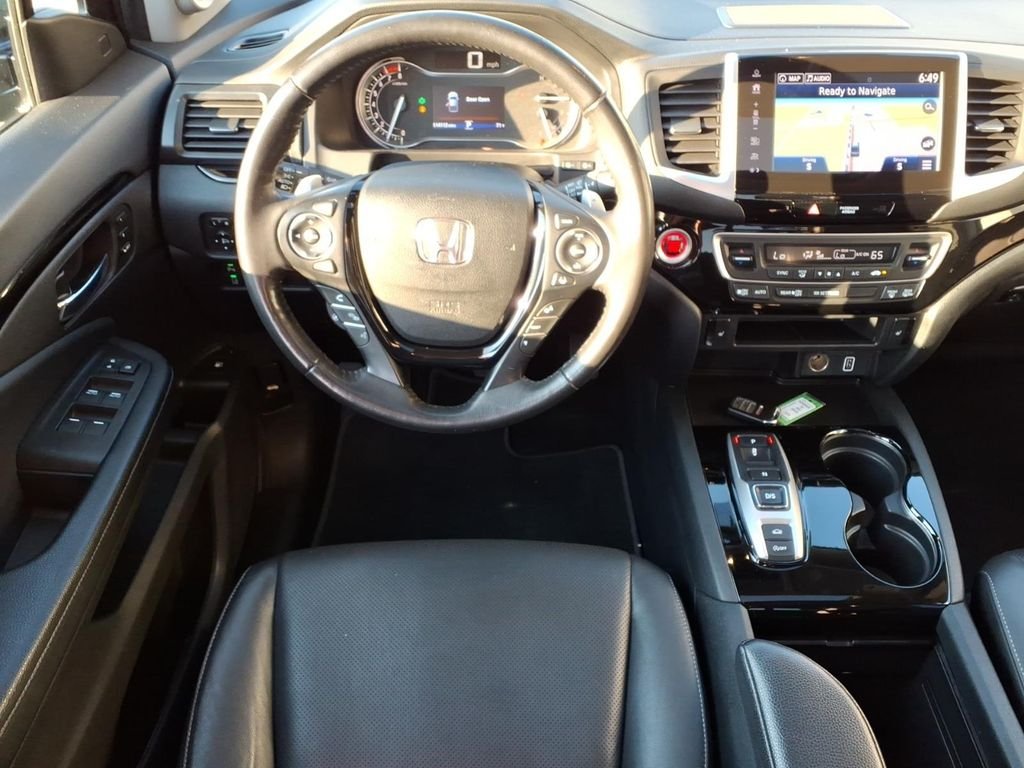 Used 2020 Crystal Black Pearl Honda RTL-E image 3