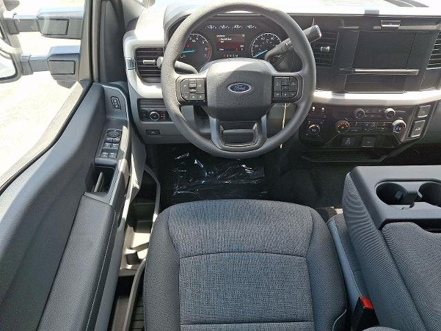New 2026 Oxford White Ford F-250® XL image 27
