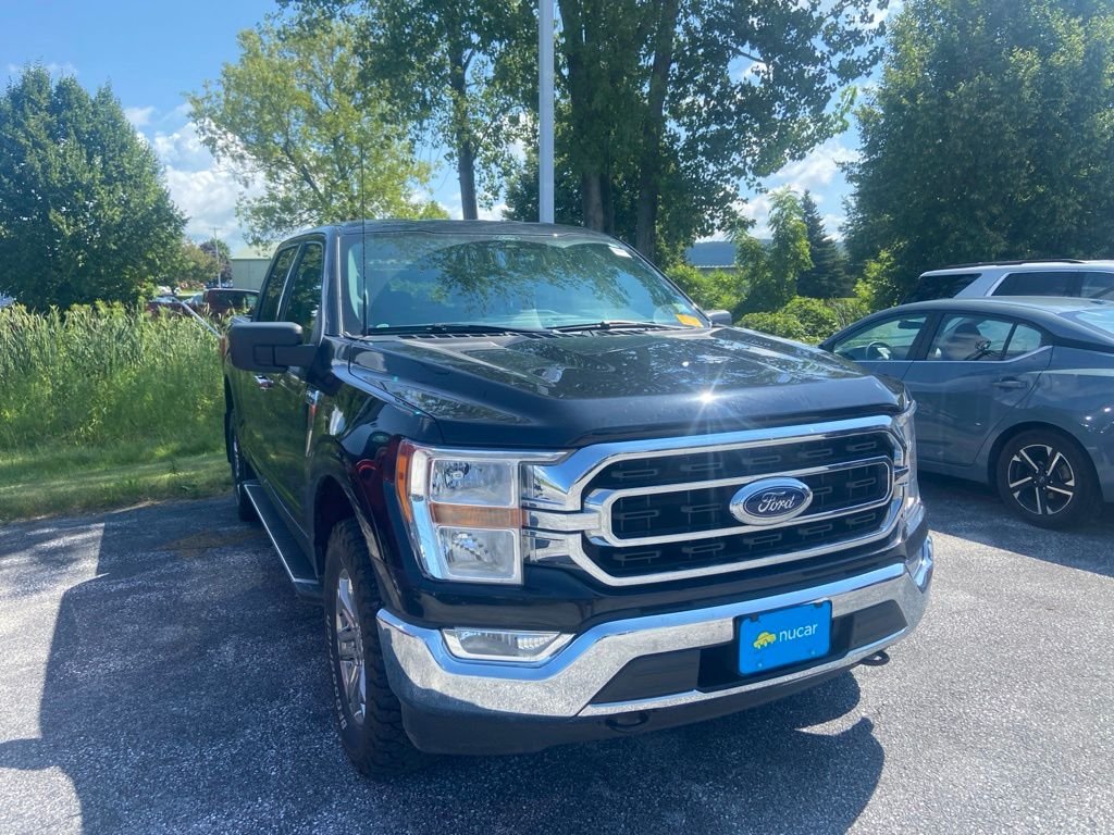 Used 2022 Black Metallic Ford XLT image 1
