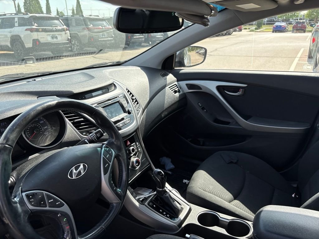 Used 2015 Gray Hyundai SE image 4