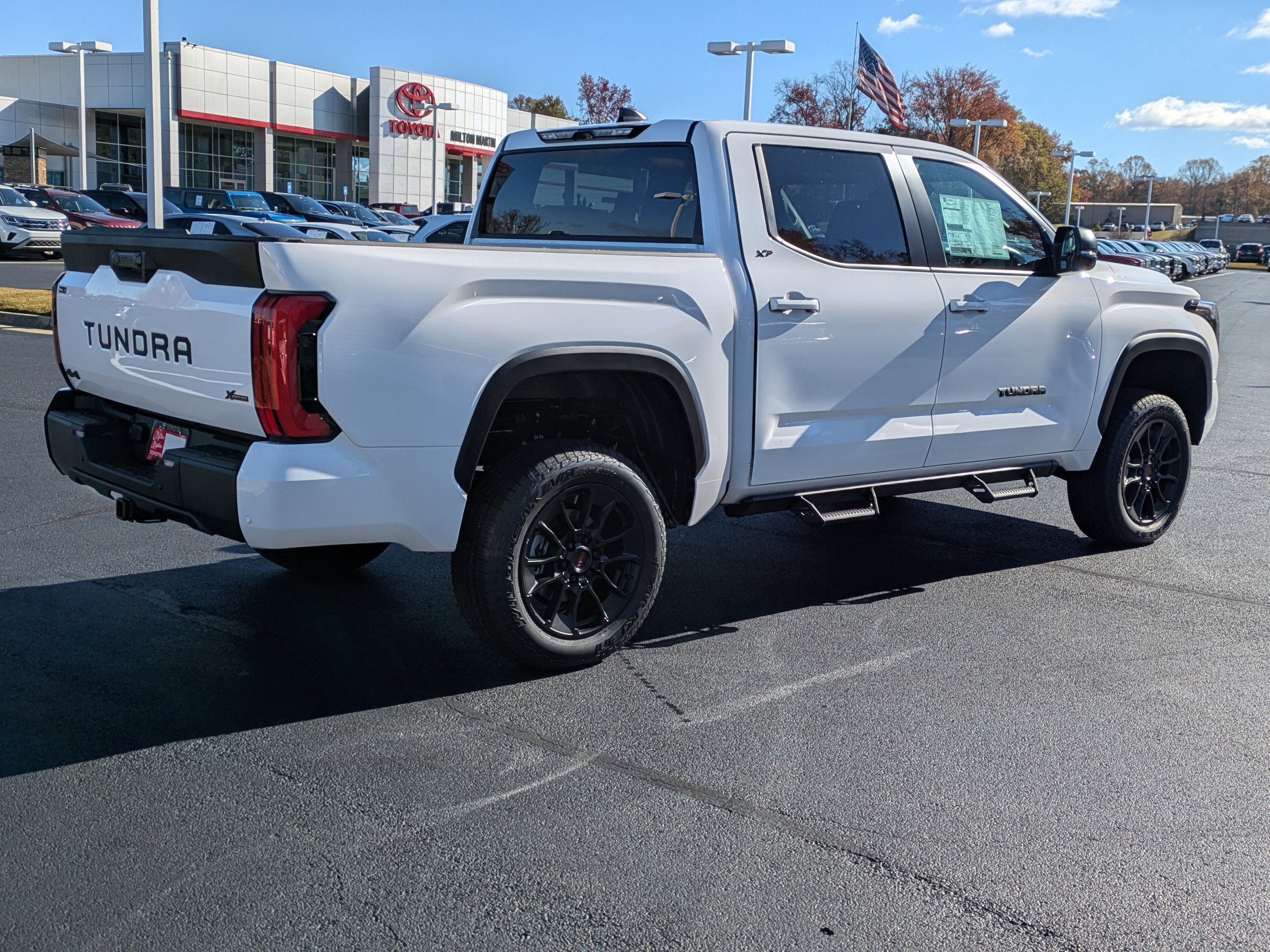 2026 Toyota Tundra SR5 - Photo 4