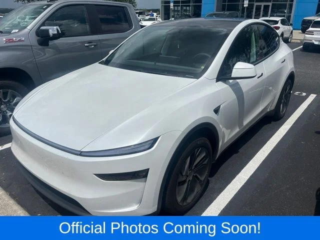 Used 2026 White Tesla  image 2