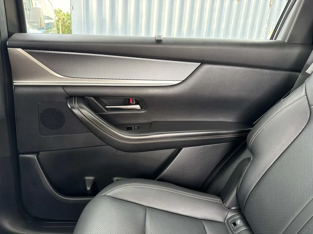 Certified Used 2024 Silver Mazda 3.3 Turbo Premium image 23