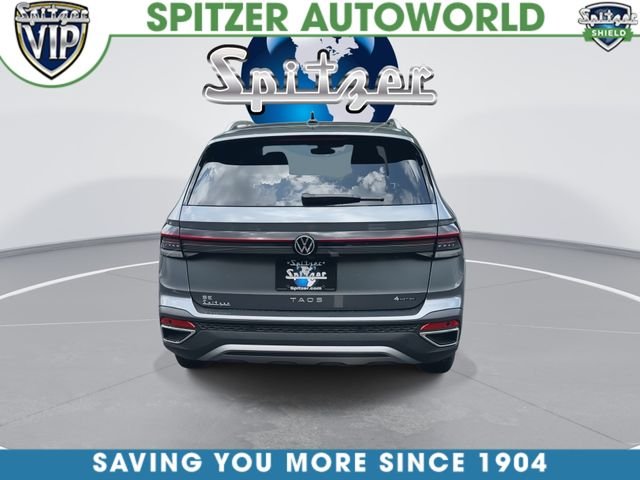 Used 2025 Gray Volkswagen 1.5T SE image 8
