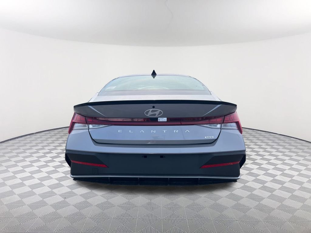 Used 2025 Silver Hyundai SEL Sport image 6