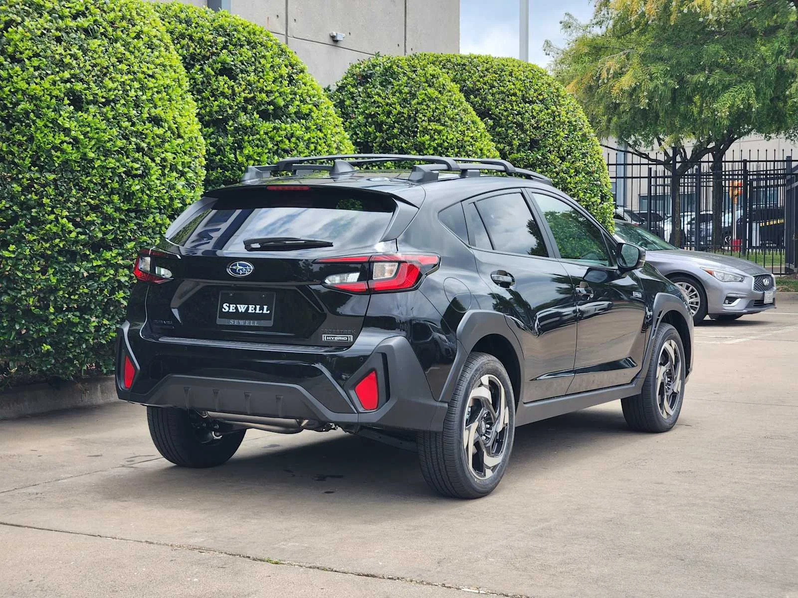 New 2026 CRYSTAL BLACK SILICA Subaru Limited Hybrid image 3
