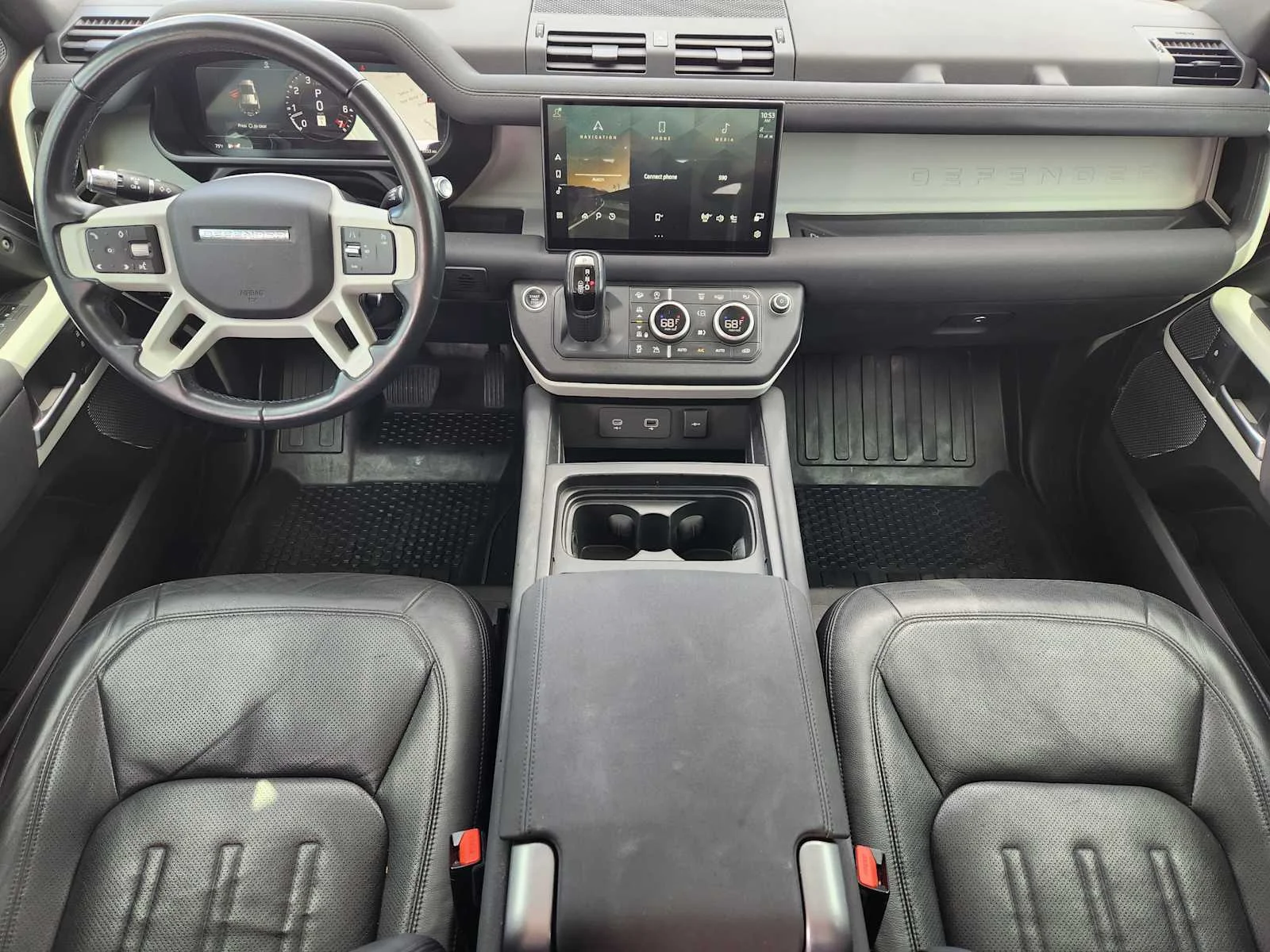 Used 2022 Eiger Grey Metallic Land Rover SE image 27