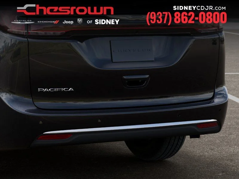 New 2026 Diamond Black Crystal Pearl-Coat Exterior Paint Chrysler Select image 13