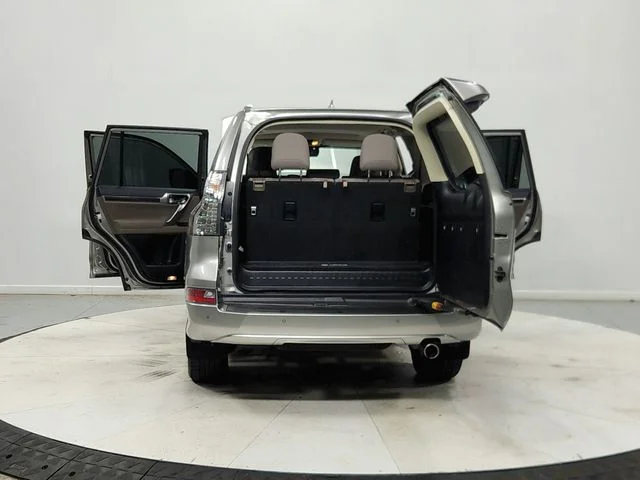 Used 2023 Silver Lexus 460 image 15