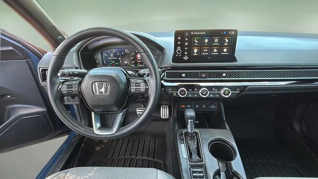 Used 2025  Honda Sport image 10