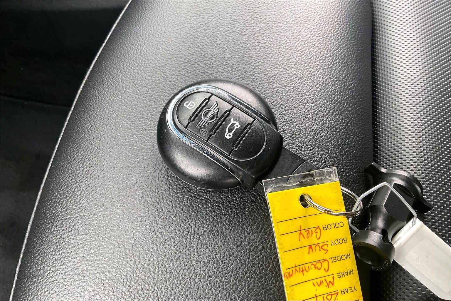 Used 2019 Thunder Gray Metallic MINI Cooper S E image 13