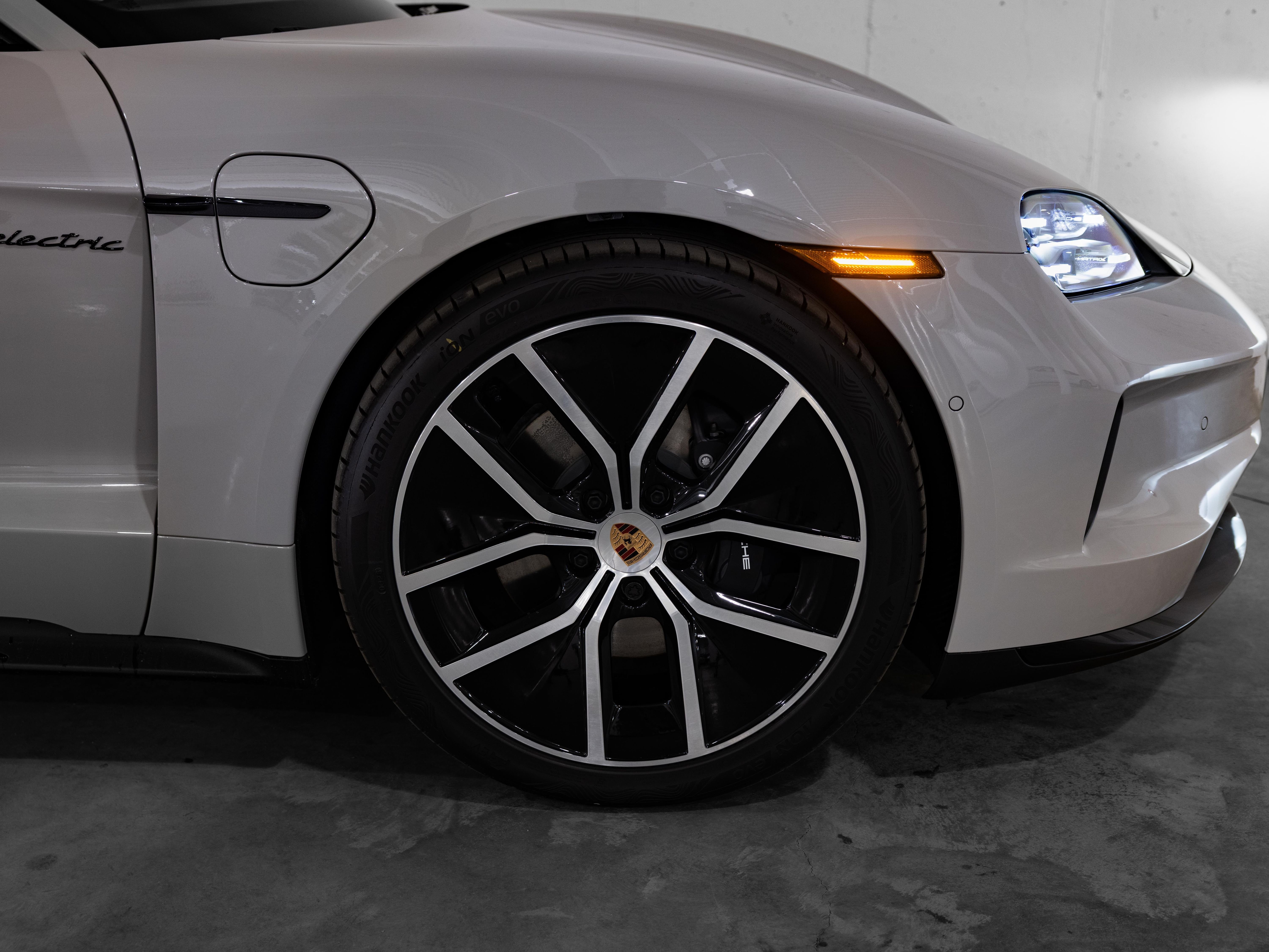New 2026 Chalk Porsche 4 image 14
