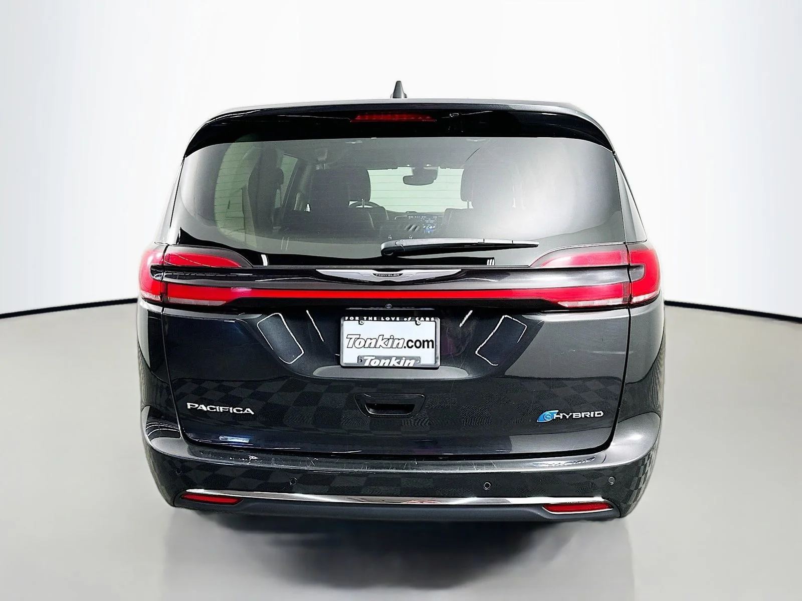 Used 2023 Brilliant Black Crystal Pearlcoat Chrysler Touring L image 7