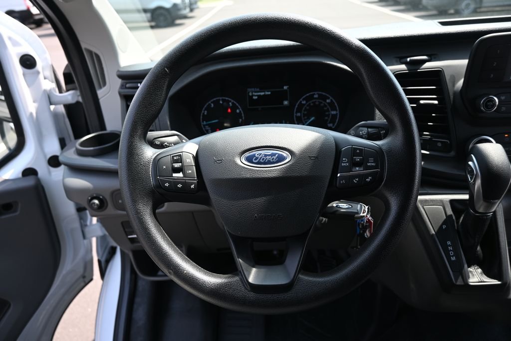 Used 2025 White Ford Base image 2