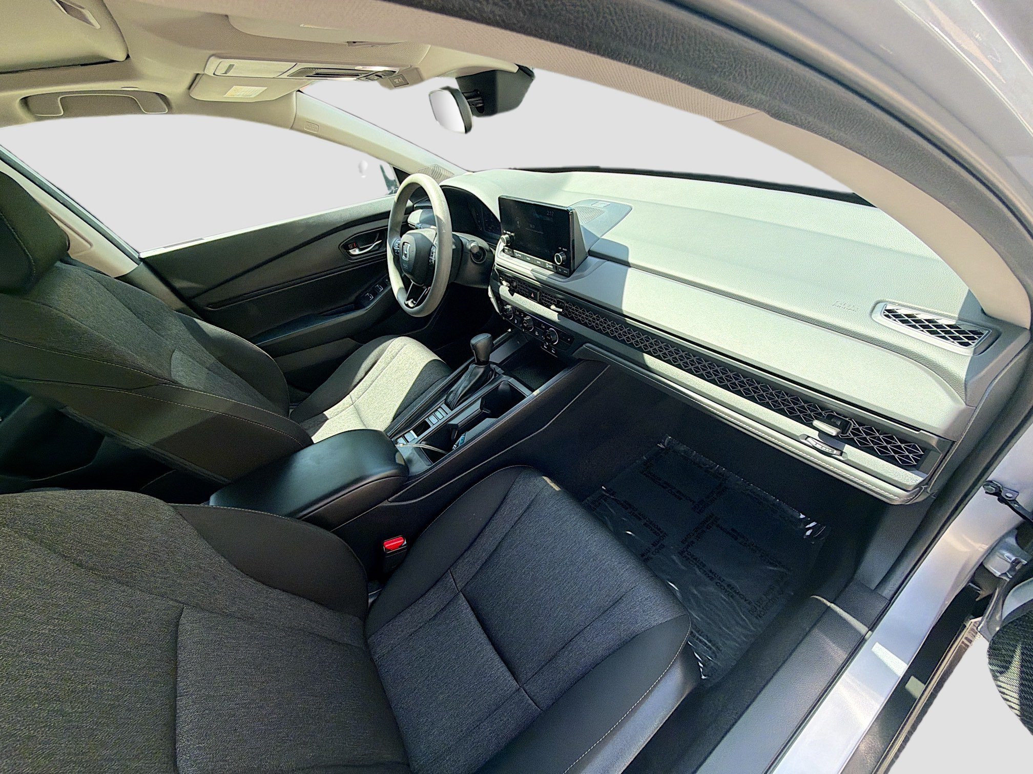 2024 Honda Accord EX - Photo 31