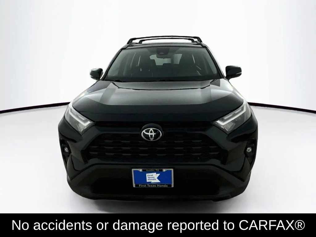 Used 2022 Midnight Black Metallic Toyota XLE Premium image 2
