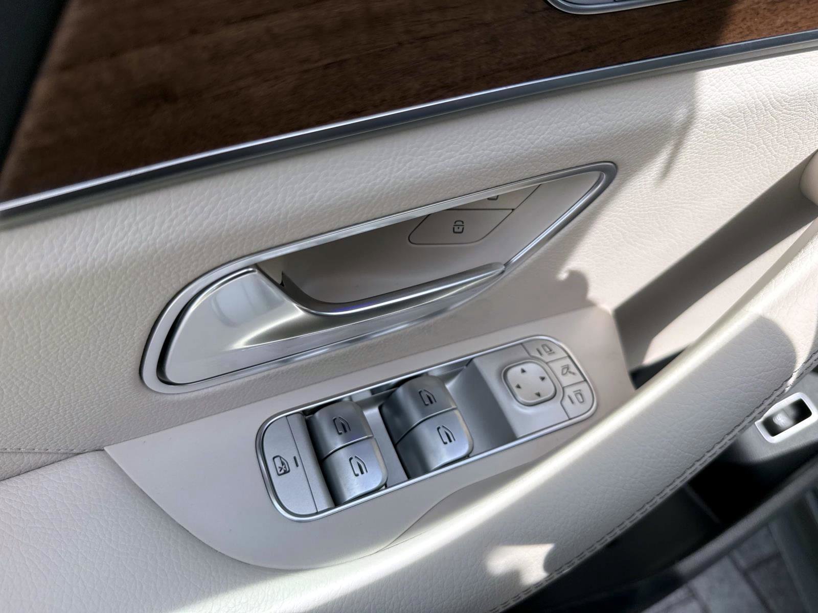 New 2026 Gray Metallic Mercedes-Benz 350 SUV image 19