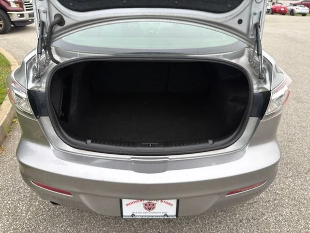 Used 2013 Silver Mazda i Touring image 22