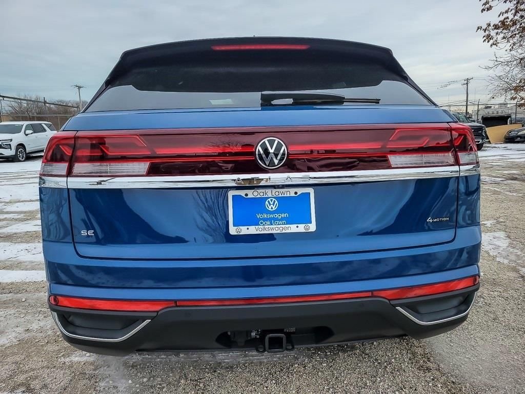 New 2026 Mountain  Lake Blue Metallic Volkswagen 2.0T SE w/Technology image 4