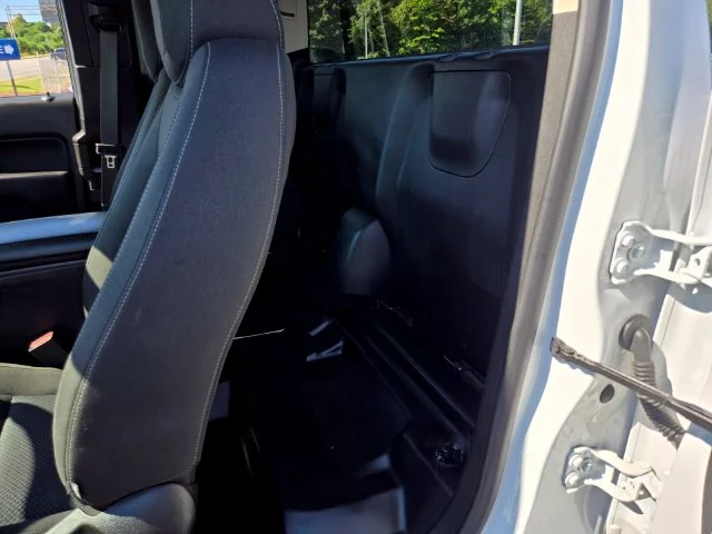 Used 2022 White Chevrolet LT image 11