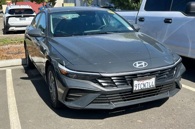 Used 2025 Gray Hyundai Blue image 5