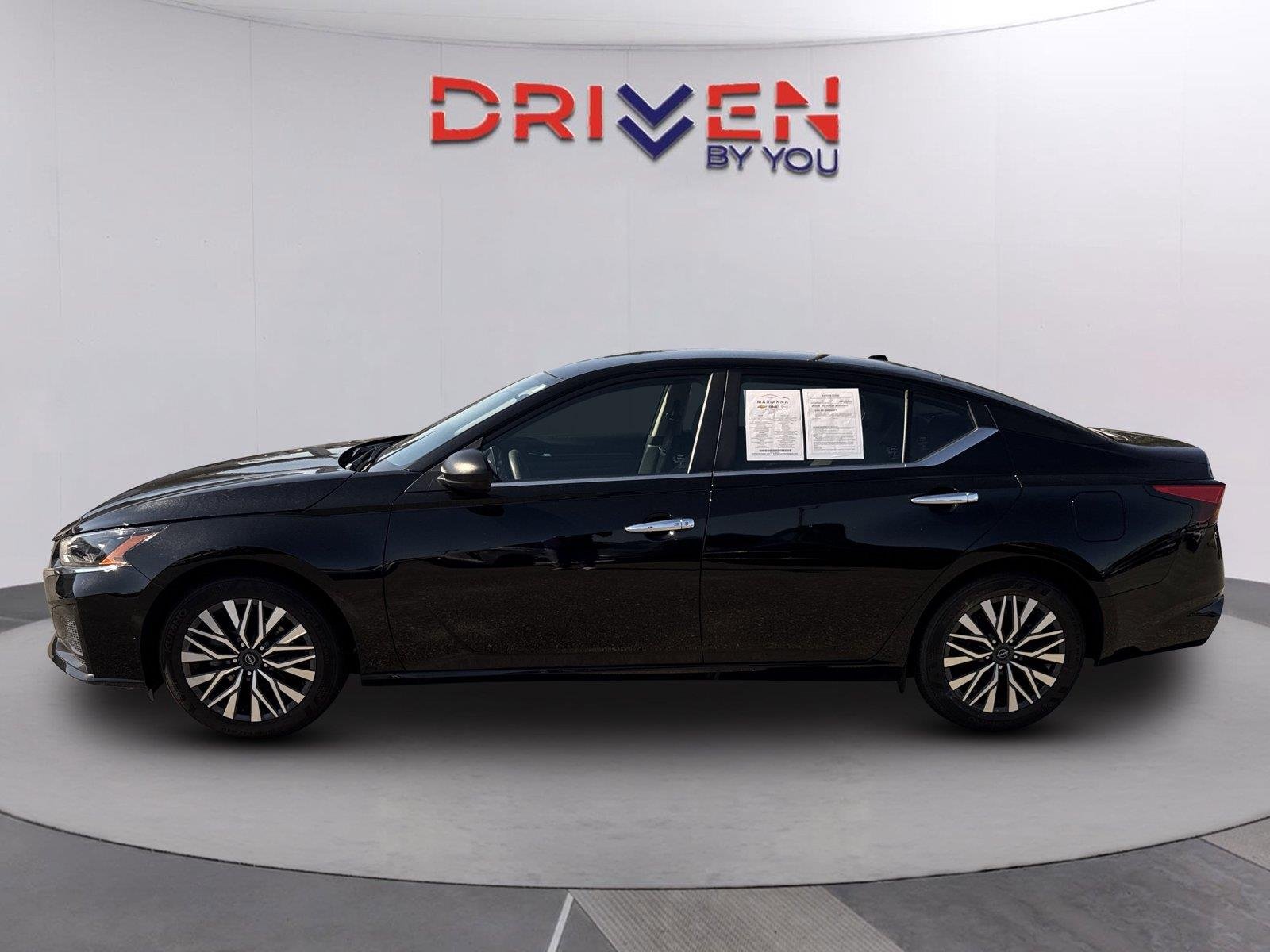 Used 2025 Super Black Nissan SV image 6