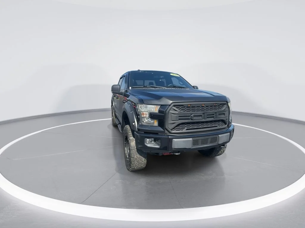 Used 2017 Black Ford XLT image 3