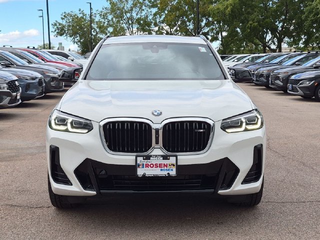 Used 2022 White BMW M40i image 2