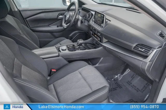 Used 2024 White Pearl Nissan SV image 18