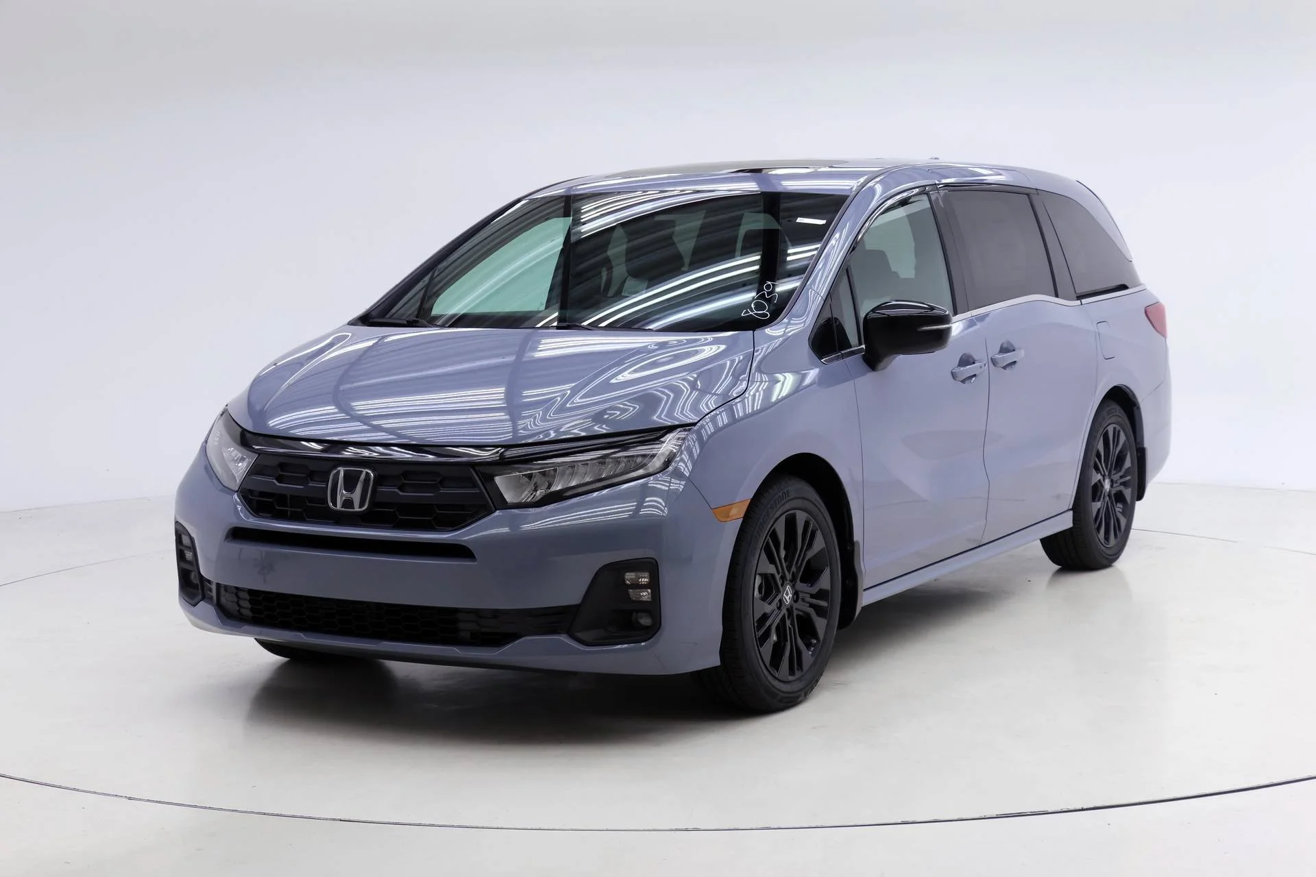 New 2027 Sonic Gray Pearl Honda Sport-L image 1