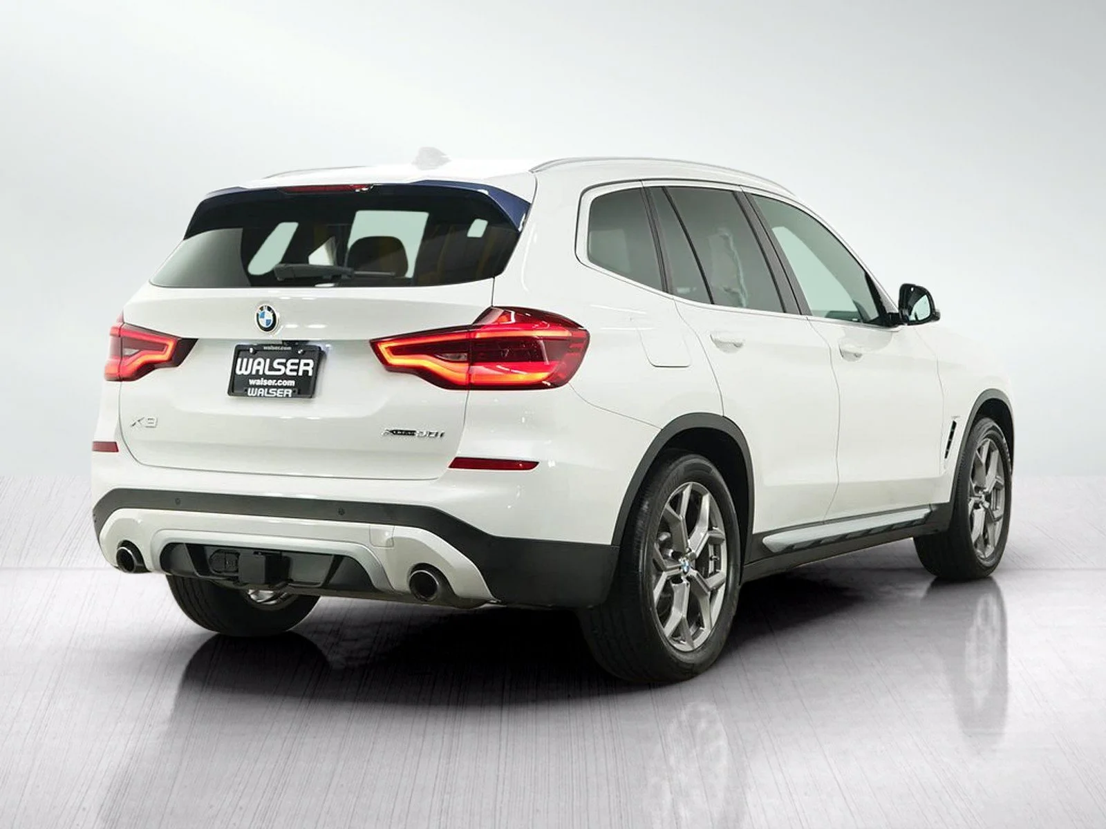 Used 2021 Alpine White BMW xDrive30i image 6