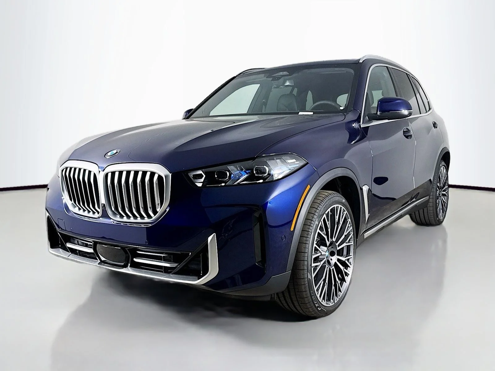 Used 2026 Tanzanite Blue II Metallic BMW sDrive40i image 3